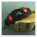Bracelet with black howlite and jadeite