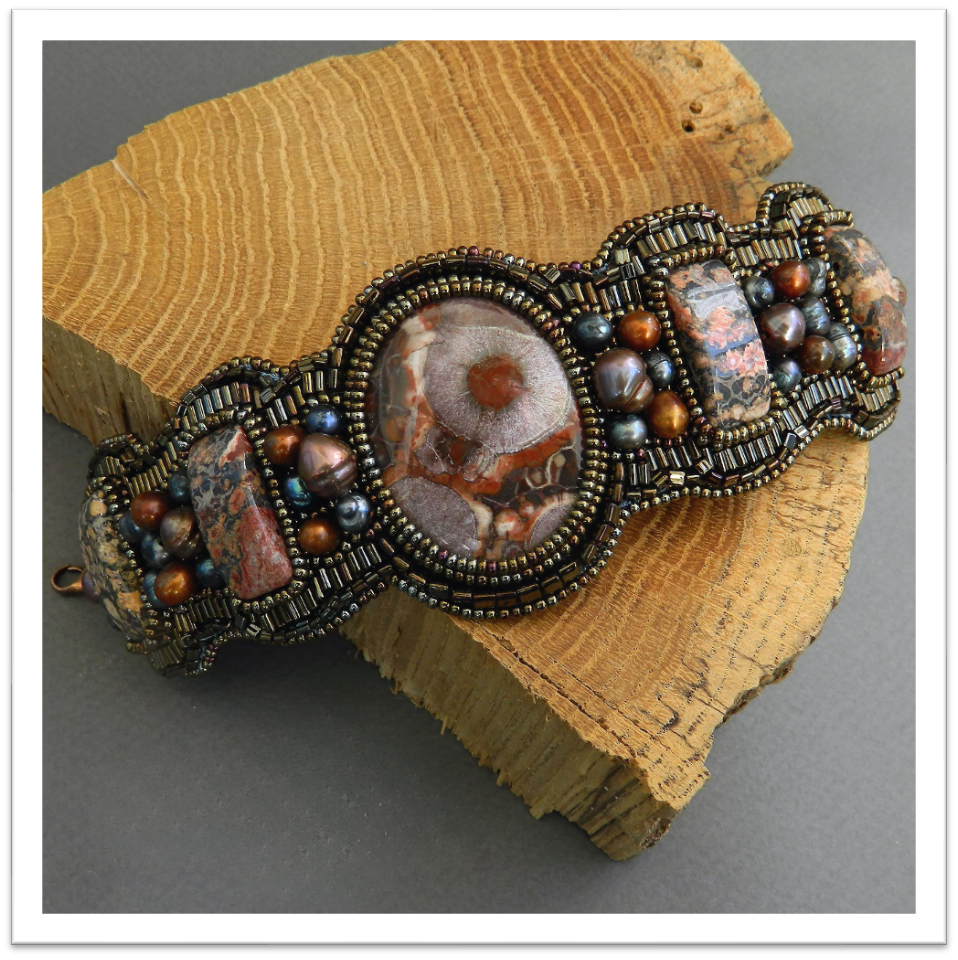 Bracelet with jasper