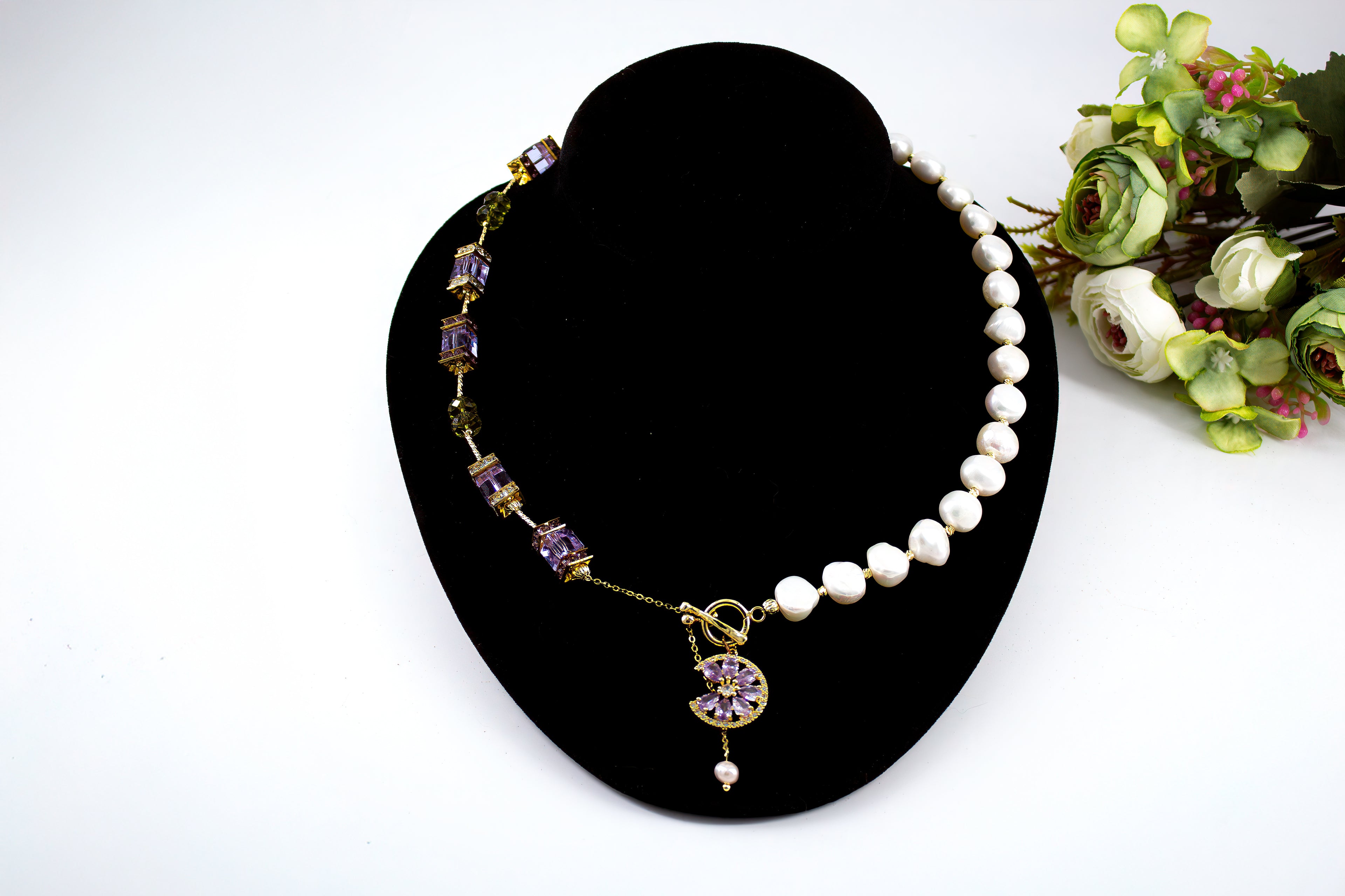 Swarovski glass cube and pearl