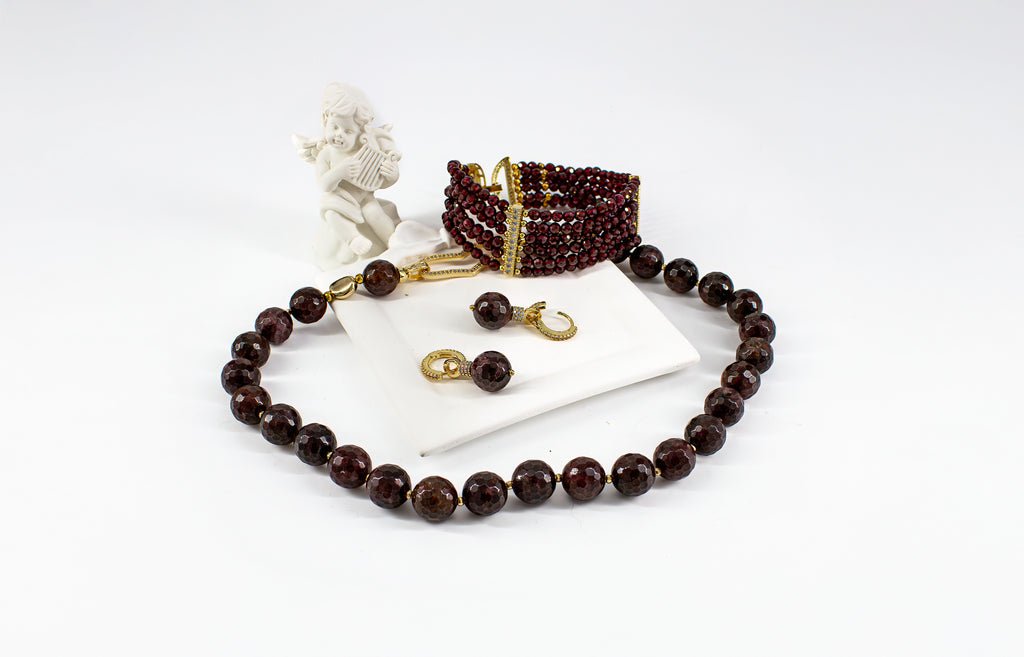 Set Red garnet
