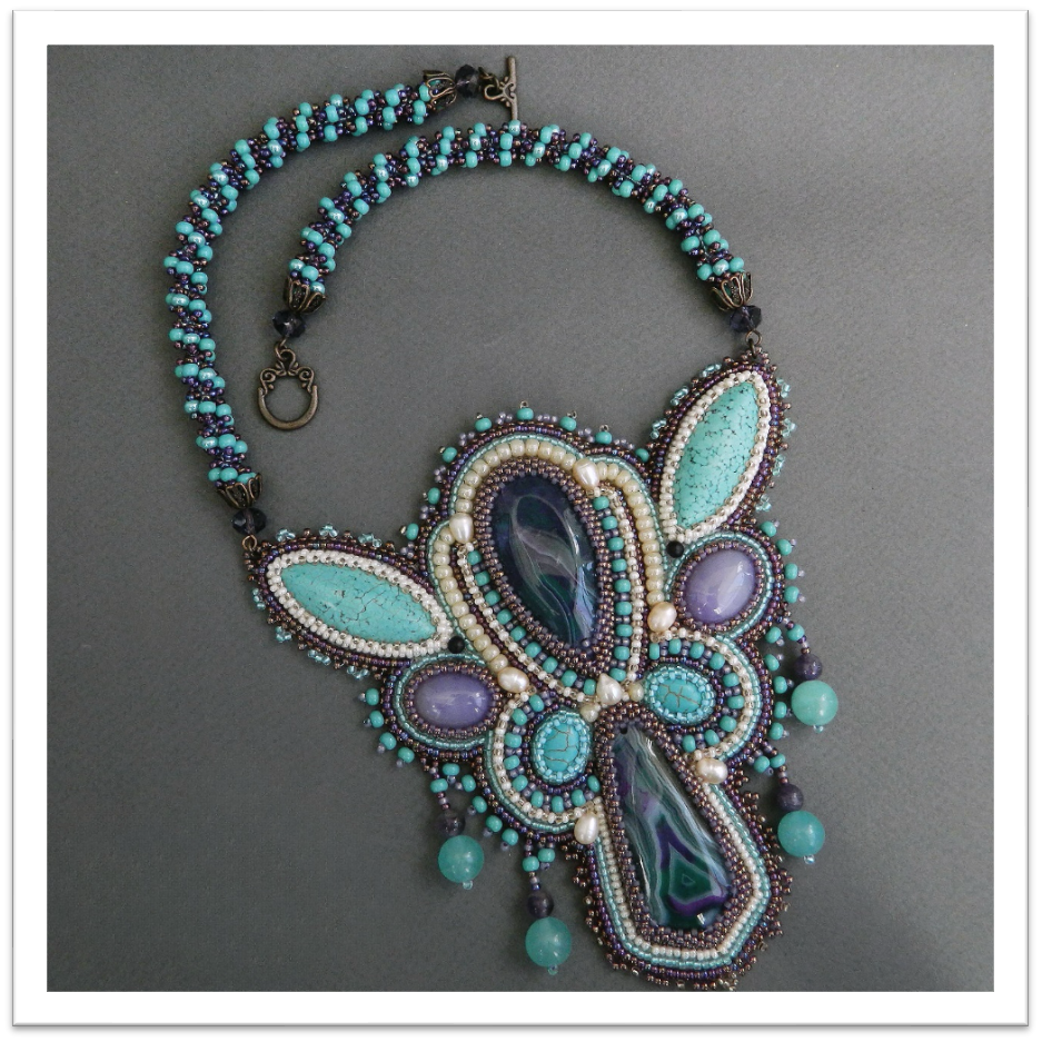 Necklace with agate, howlite, and jadeite