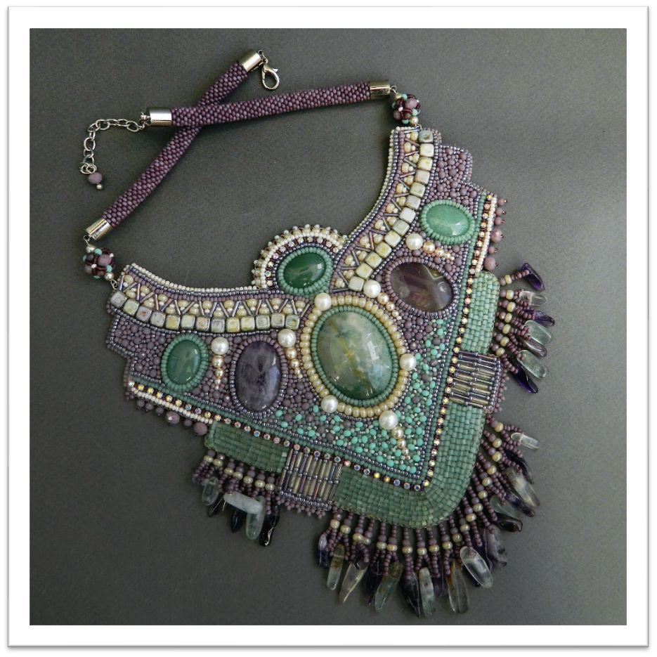 Necklace with amethyst and aventurine