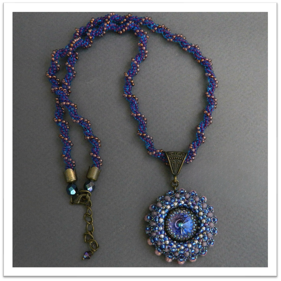 Pendant with crystal
