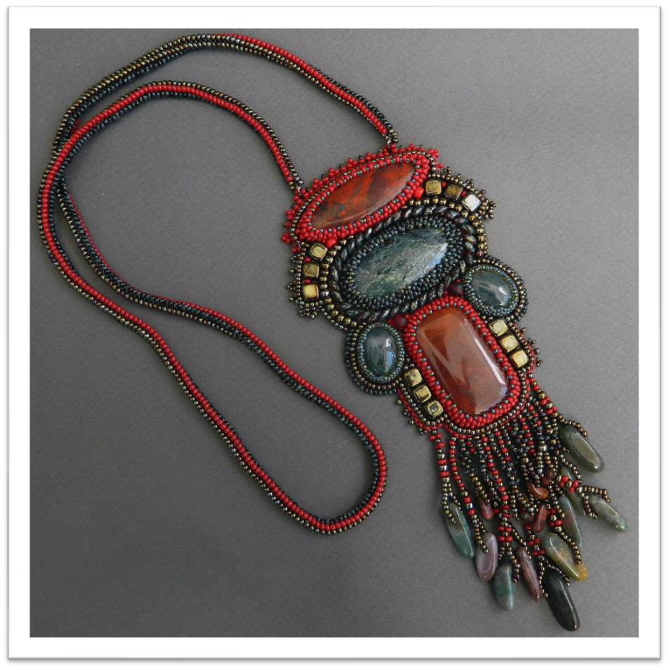 Pendant with jasper and serpentine