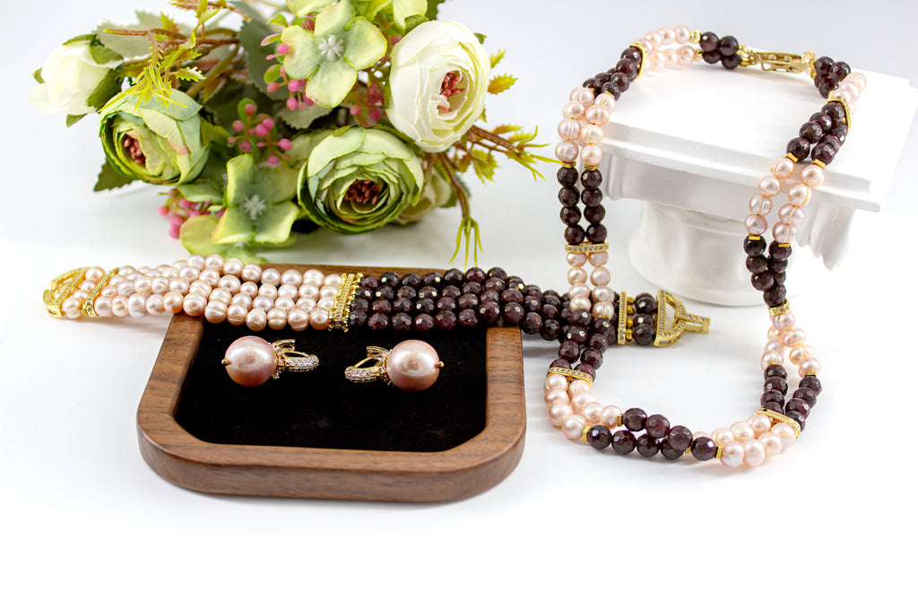 Set Rose pearls and garnet