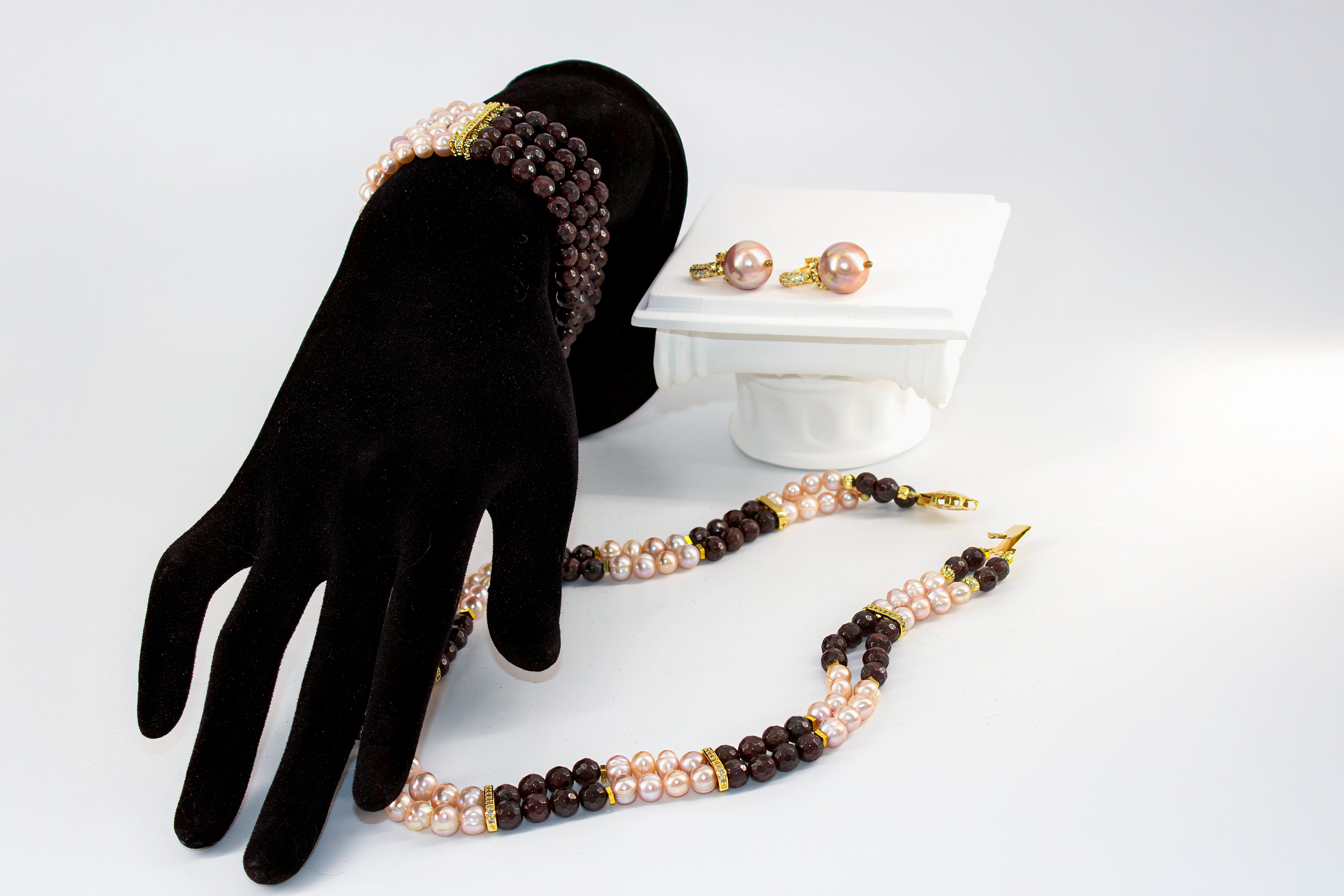 Set Rose pearls and garnet
